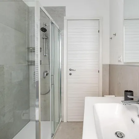 Zip House *